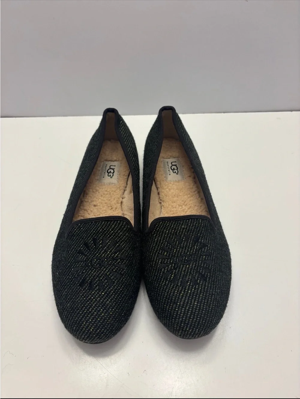 UGG flats with delicate star-like stitched pattern size 11